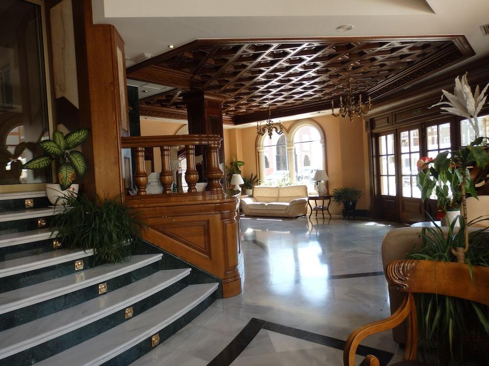 Hotel Aranda อารันดา เด ดวยโร ภายนอก รูปภาพ